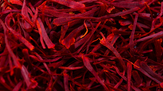 L'or rouge de la parfumerie